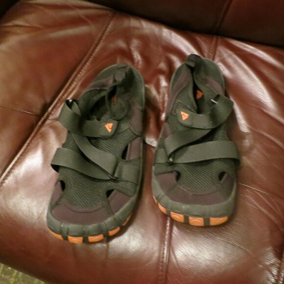 ozark trail mens 12 sandals - Picture 1 of 3